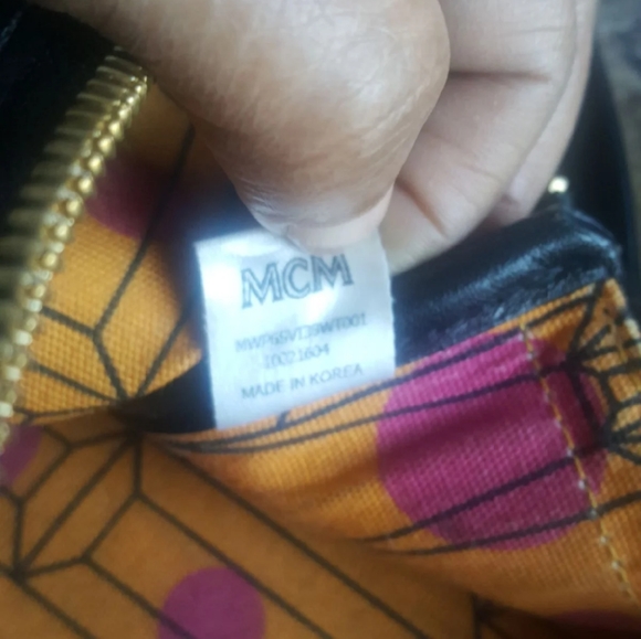 SOLD NOT AVAILABLE Authentic MCM Tote and pouch - Picture 6 of 16